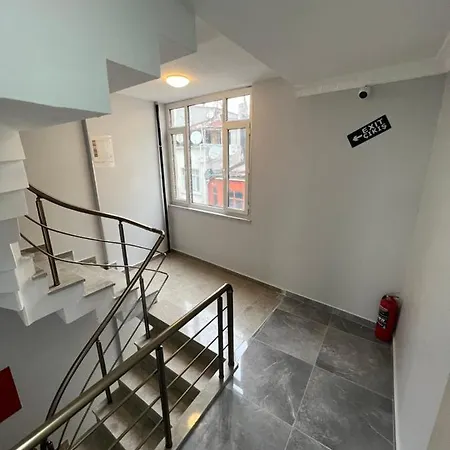 Hotel Mihiran *